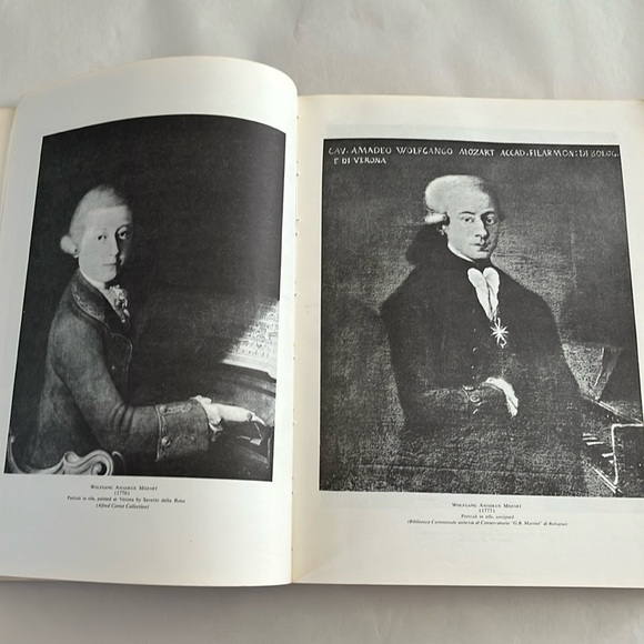 1960 W.A. Mozart Sonatas & Fantasies for Piano Nathan Broder BOOK Vintage Music - Picture 9 of 17